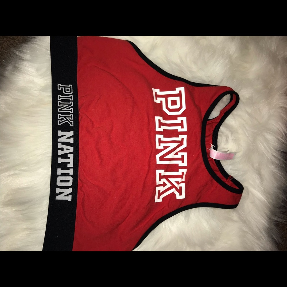 Victoria’s Secret pink sports bra